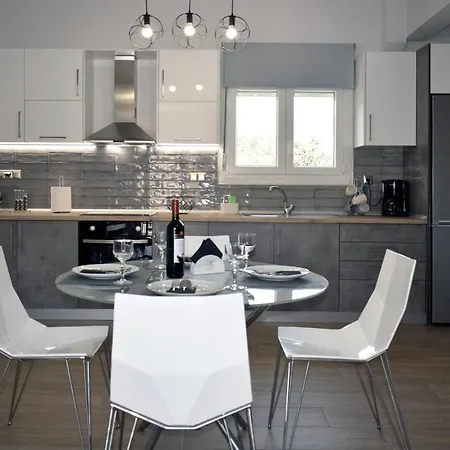 Thea Apartment *