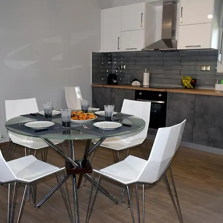 Apartment Thea *